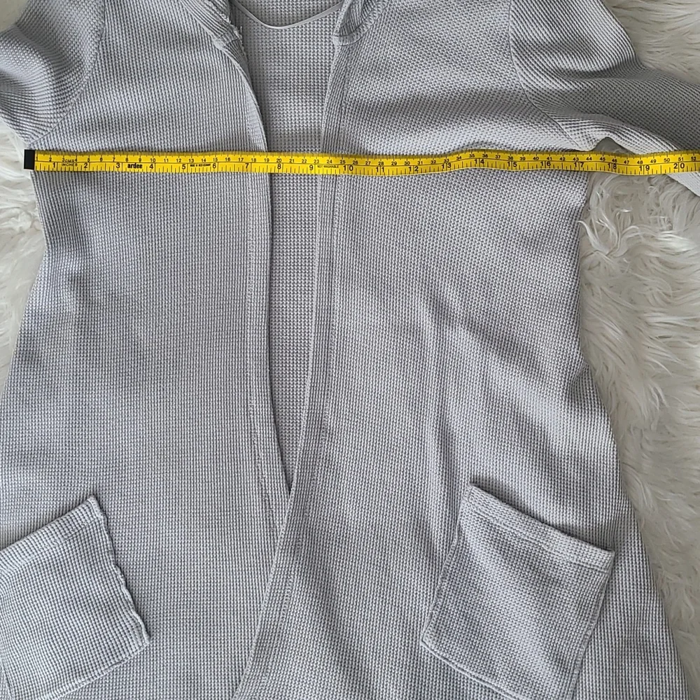 Style & Co Petite Cardigan Sweater.  Size PS.  Light Gray - Picture 8 of 9